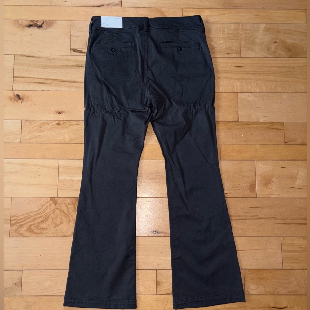 BRAND NEW American Eagle Kick Boot Super Stretch Low-Rise Stretch Jeans